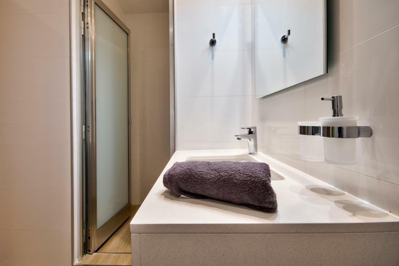 Spinola Park - The One Bedroom Loft San Ġiljan Kültér fotó