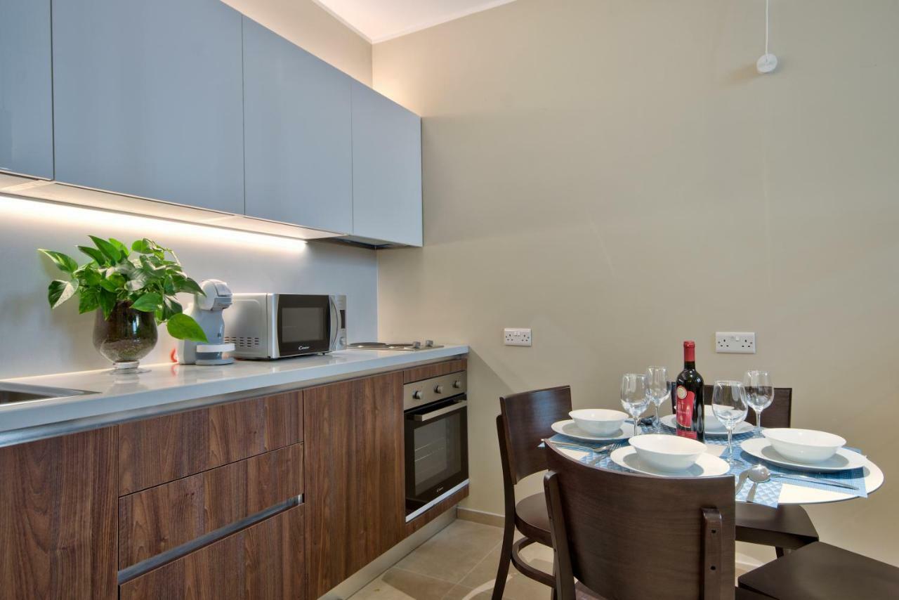 Spinola Park - The One Bedroom Loft San Ġiljan Kültér fotó